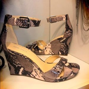 Nine West sanders brand New